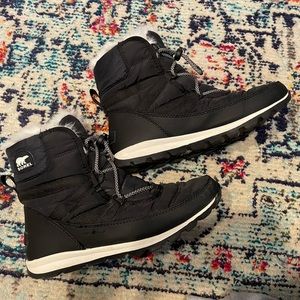 Sorel Whitney snow boots